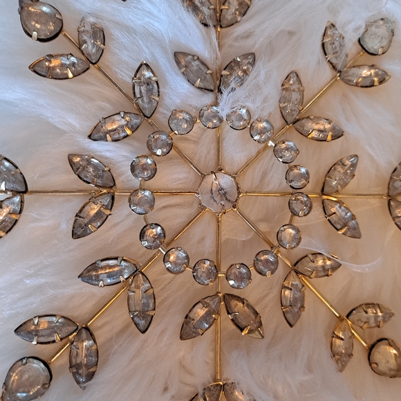 Beautiful Gold & Glass Large Snowflake Ornament - Picture 3 of 3